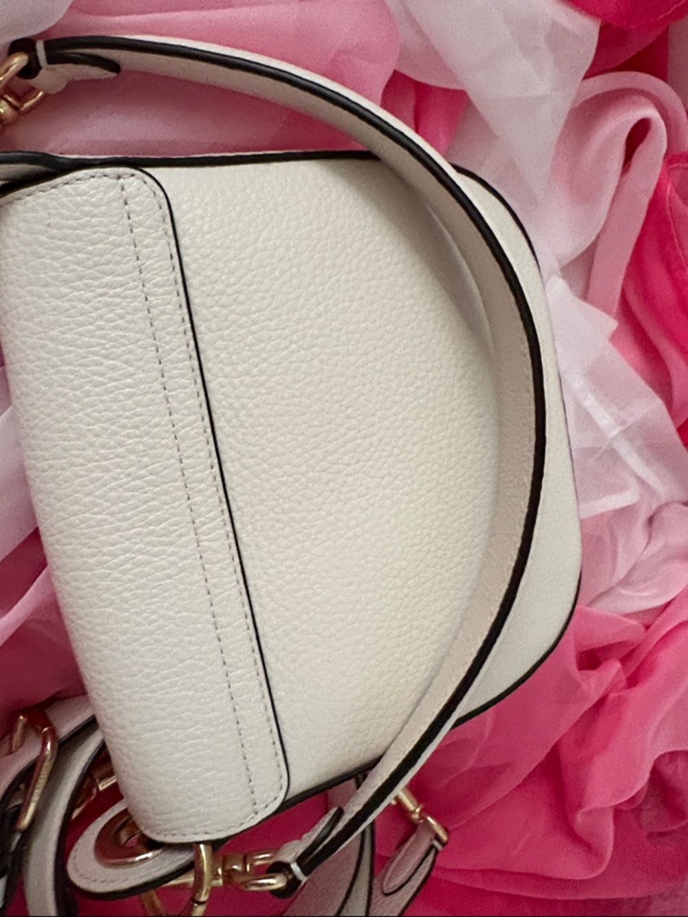 Coach Kleo Cream Pebbled Leather Purse Gold Hardware *FREE COACH ITEM INCLUDED* - Picture 5 of 16